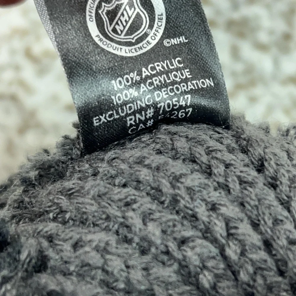 Vegas Golden Knights Hat Beanie Mens One Size Gray Black NHL Hockey Pom Cuffed